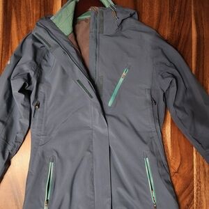 Eastern Mountain Sports Navy Ski Jacket with Mint Trim